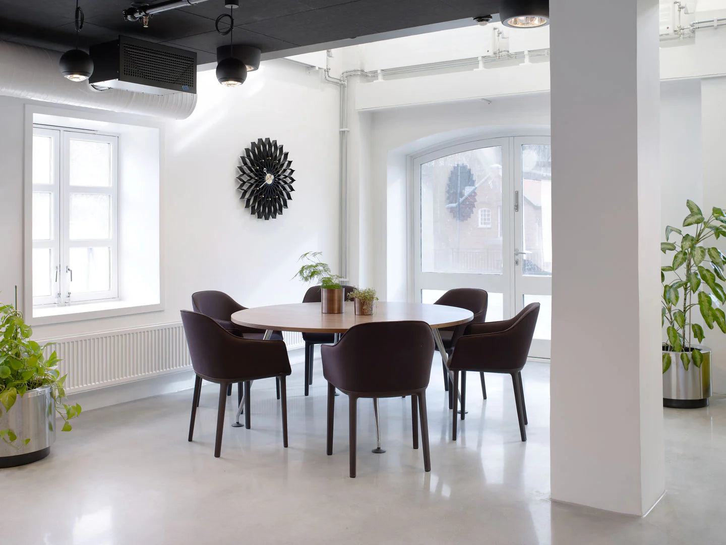 Vitra(ヴィトラ)  Softshell Chair(ソフトシェル チェア) ４レッグべース