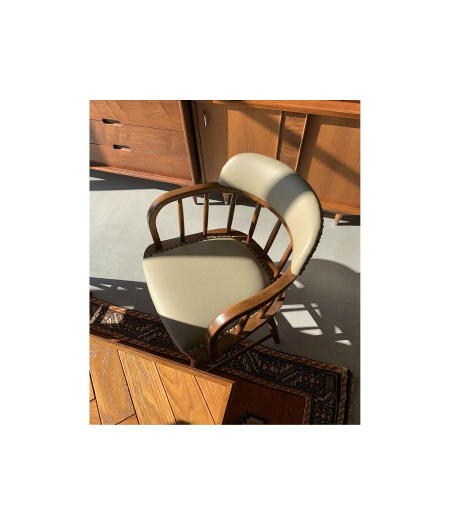 ACME Furniture（アクメファニチャー） オークス アーム チェア ベージュ（PVC）
