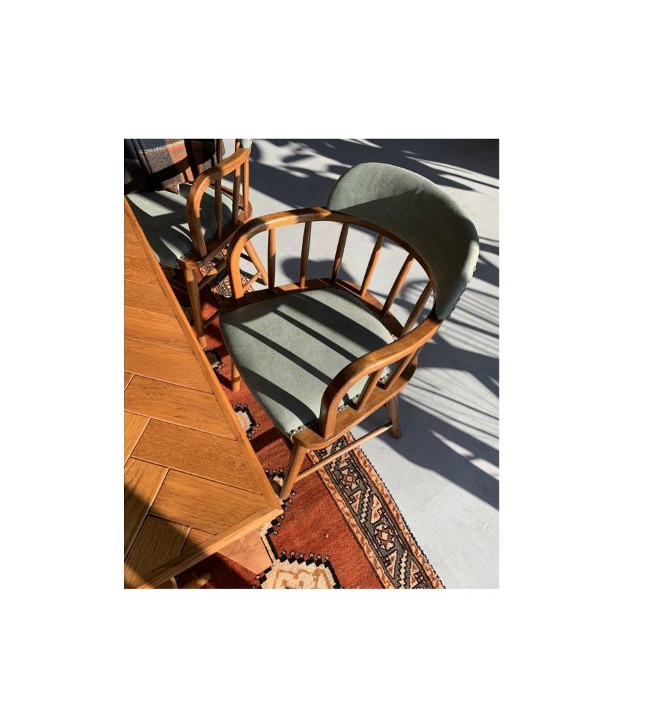 ACME Furniture（アクメファニチャー） オークス アーム チェア カーキ（ファブリック）