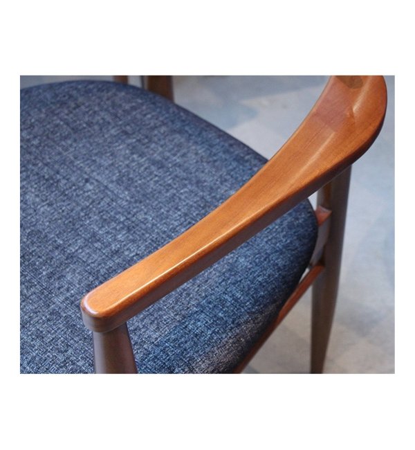 ACME Furniture（アクメファニチャー） トラッセル アーム チェアー