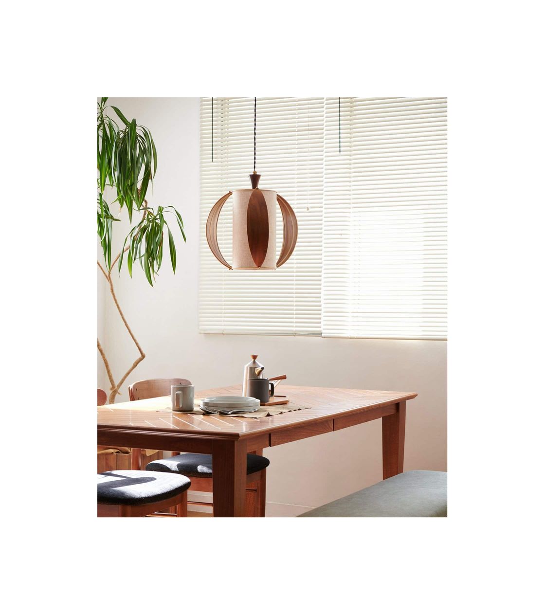 ACME Furniture（アクメファニチャー）ウッデン リーフ ペンダント ランプ