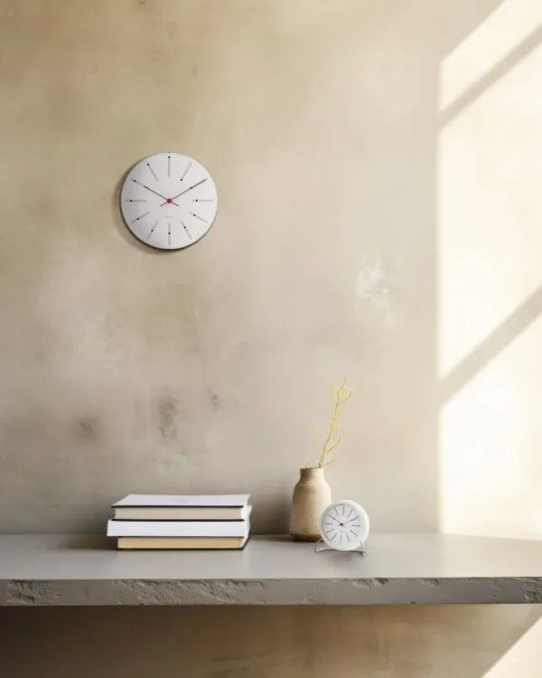 ARNE JACOBSEN WATCHES（アルネ・ヤコブセン・ウォッチズ）BANKERS アラームホワイト