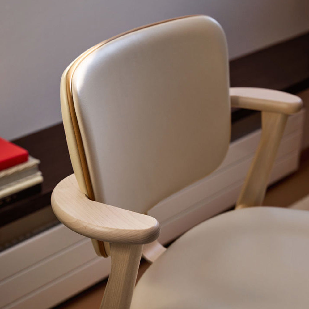 Artek（アルテック）DOMUS CHAIR（ドムスチェア）Beauty versions 背座張り（ファブリック/レザー）