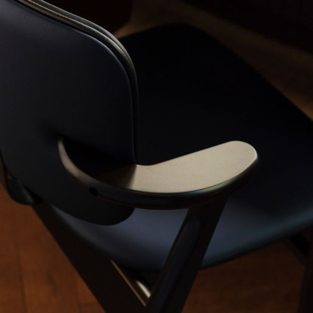 Artek（アルテック）DOMUS CHAIR（ドムスチェア）Beauty versions 背座張り（ファブリック/レザー）