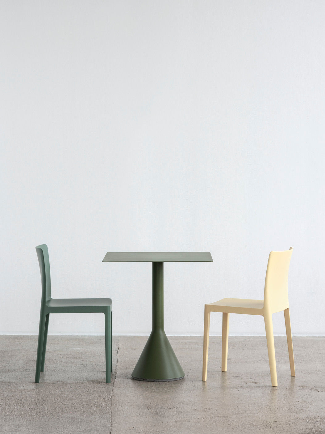 HAY（ヘイ）PALISSADE（パリサード）/ CONE TABLE / L65 x W65 x H74 cm