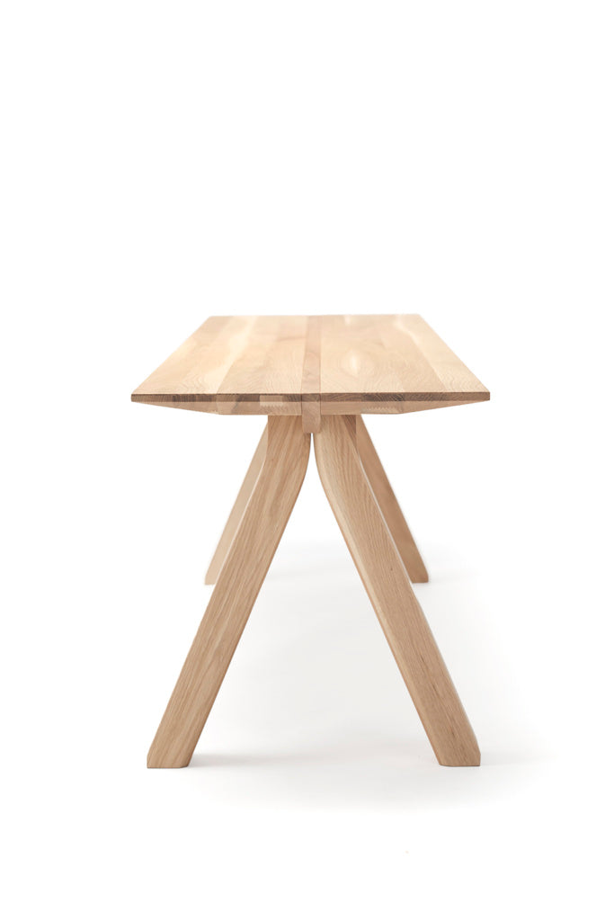 Karimoku New Standard（カリモクニュースタンダード）Spectrum Bench（スペクトラムベンチ）