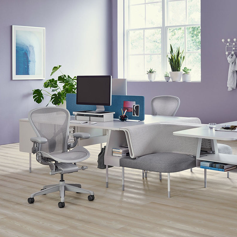 Herman Miller（ハーマンミラー） アーロンチェア リマスタード / フレーム オニキス×ベース ダークオニキス
